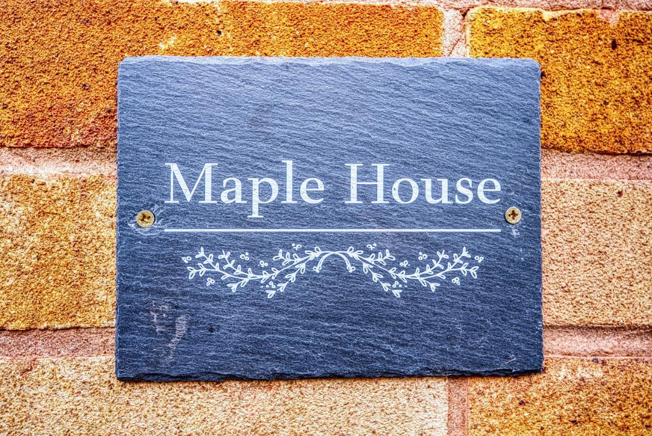 Villa Maple House à Solihull Extérieur photo